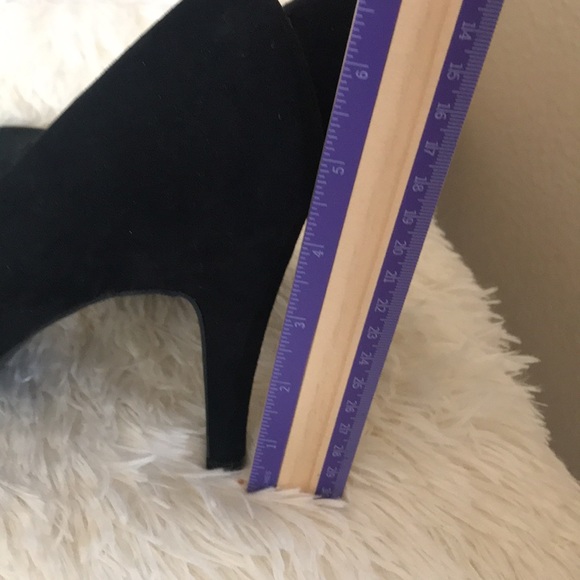 Kelly & Katie Black Suede heels sz 10 - Picture 4 of 7